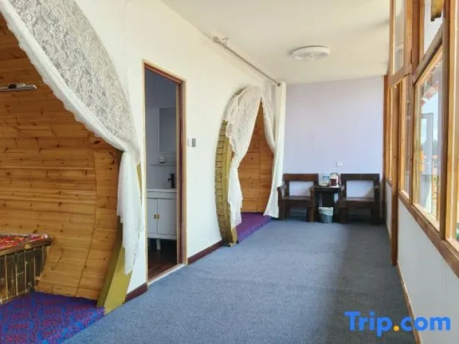 Standard Twin room with view