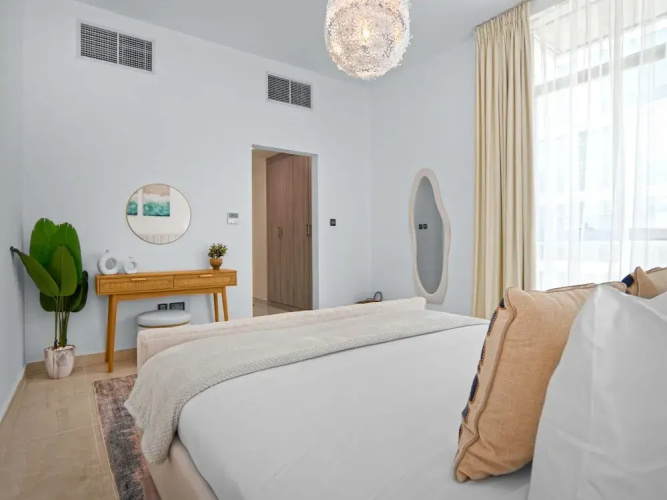 Easygo-upgraded 1bdr Polo Residence