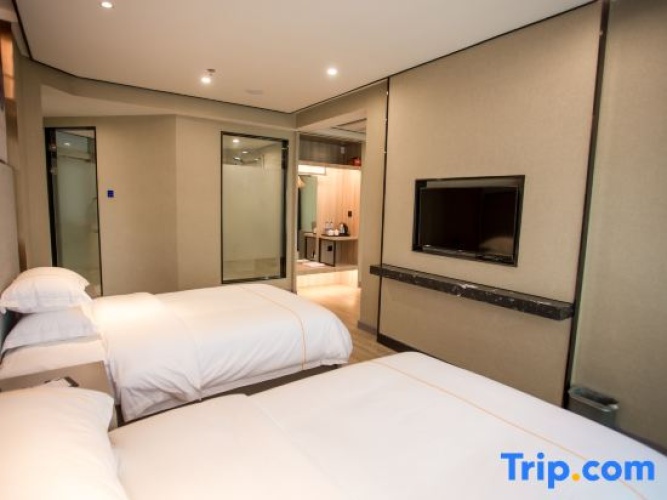 Deluxe Twin Suite