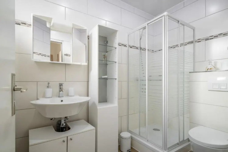 Id 6897 - Private Apartment