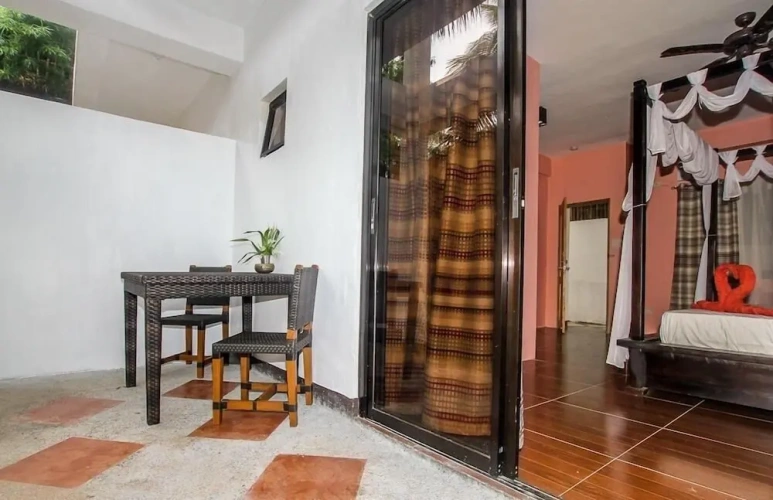 Deluxe Double Penthouse room with balcony and with sea view