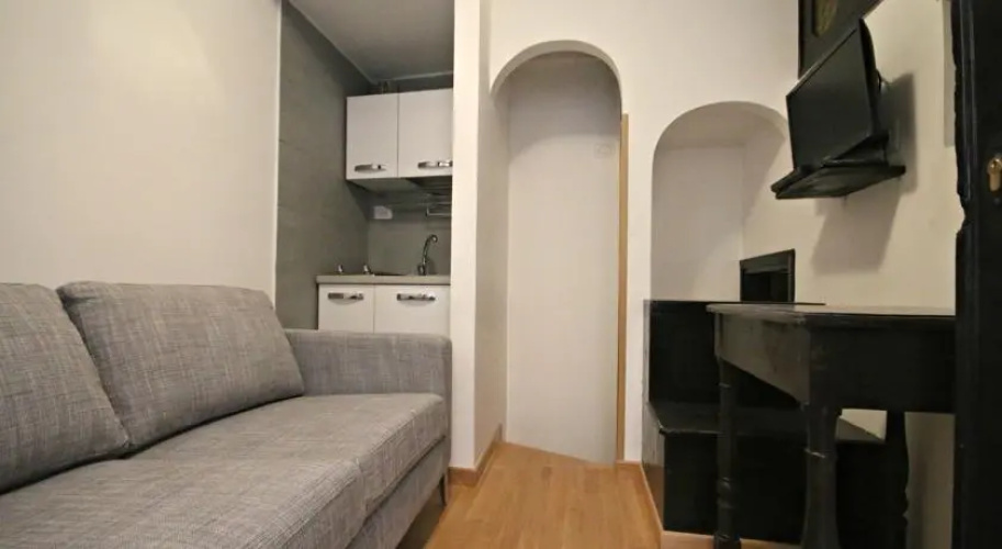 Di Porto House