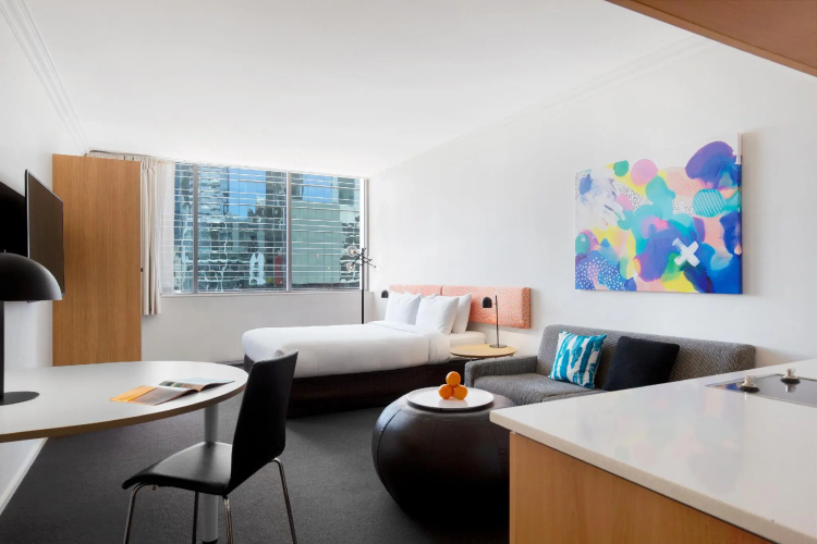 Oaks Perth Hotel