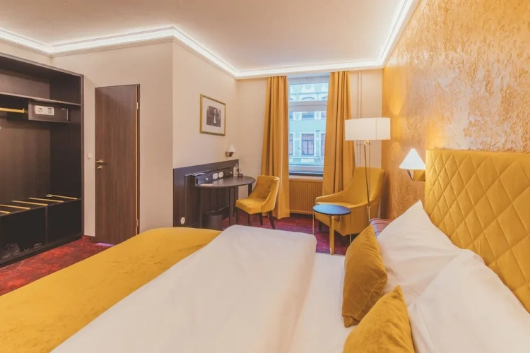 Deluxe Single room