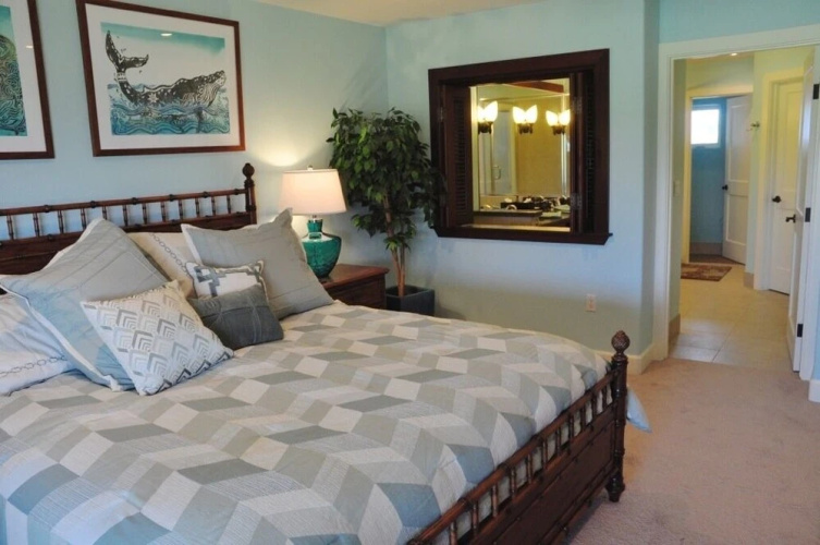 Halii Kai 9g 3 Bedroom Condo by RedAwning