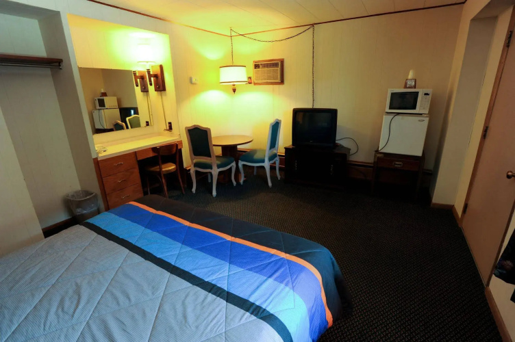 Mid-City Motel