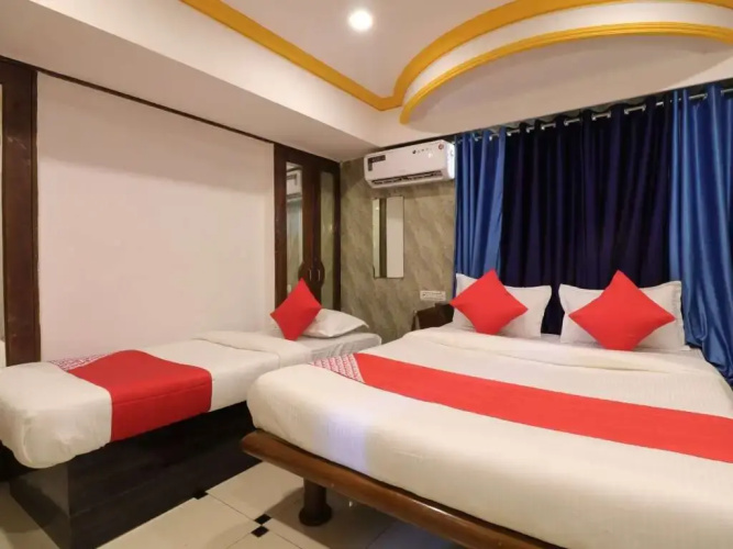 Oyo Flagship 77425 Hotel Manas