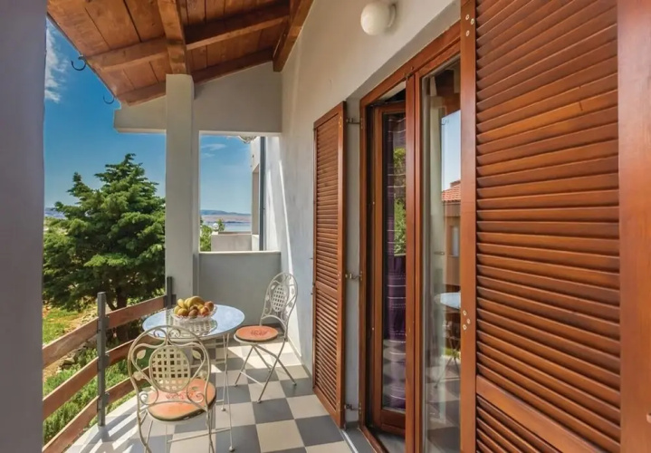 Ivni - Great View - A1