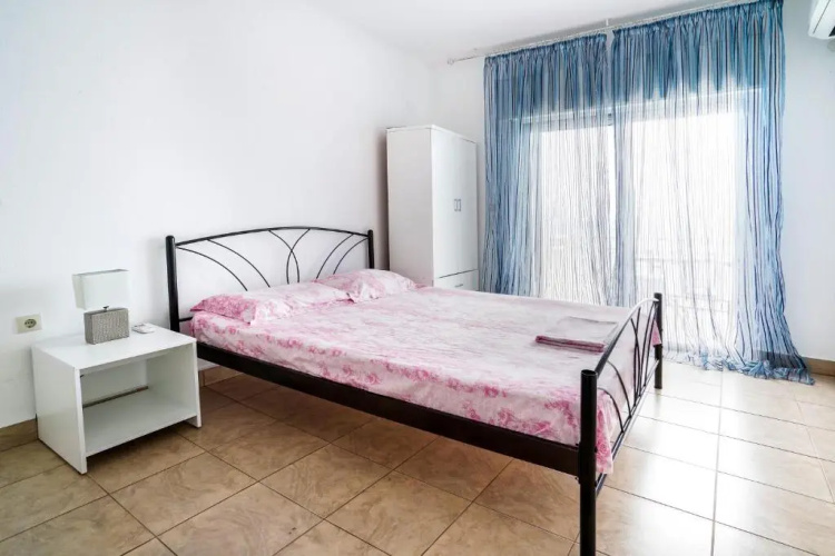 Apartment Dimitra Nea Karvali