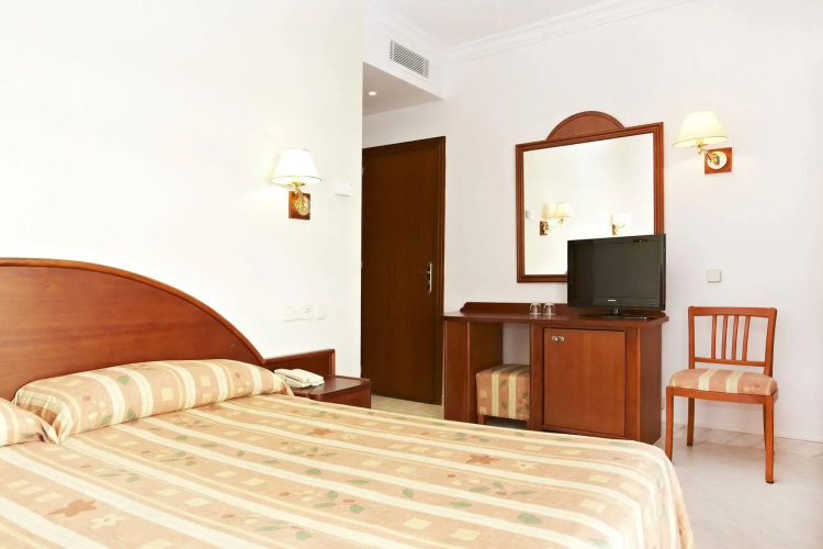 Universal Hotel Aquamarin