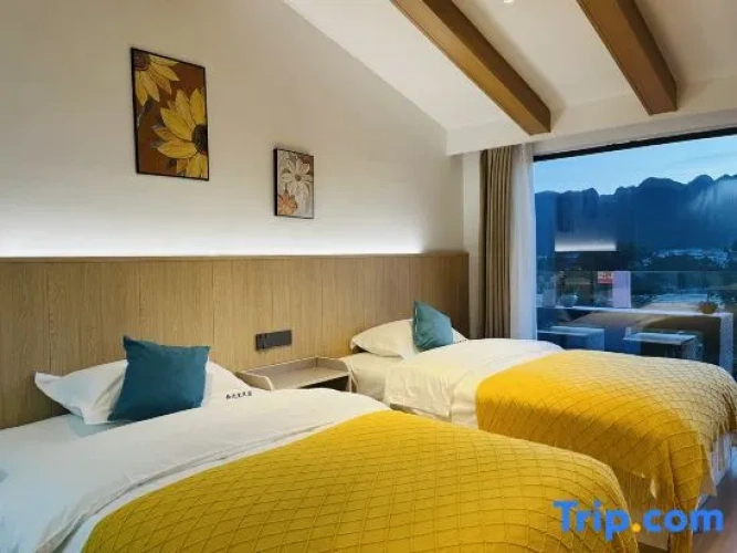 Standard Double room with mountain view