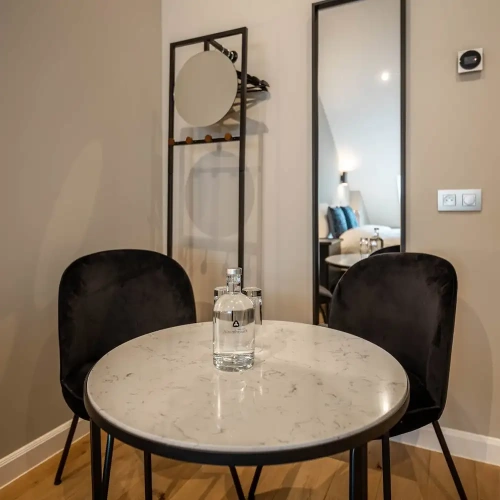 Comfort room