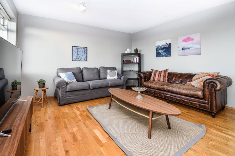 3 Bedrooms Deluxe Apartment with balcony