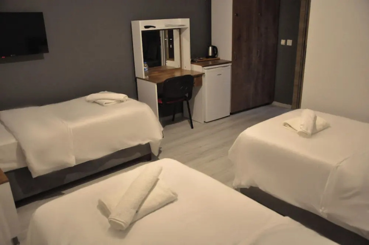 AKS Royal Otel
