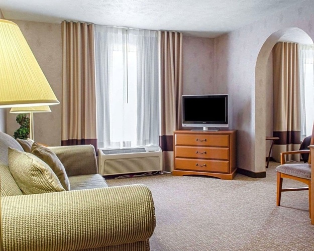 Quadruple Suite
