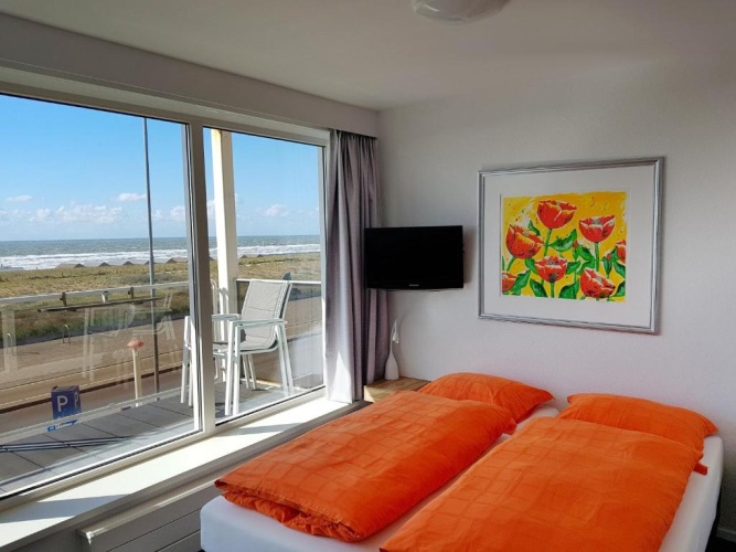 Standard Twin room with sea view