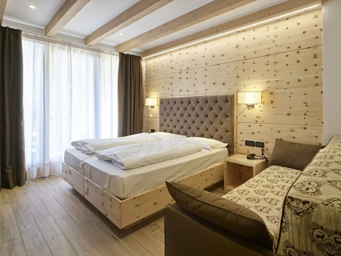 Deluxe Double room with balcony and with mountain view