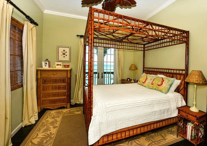 3 Bedrooms Luxury Villa beachfront