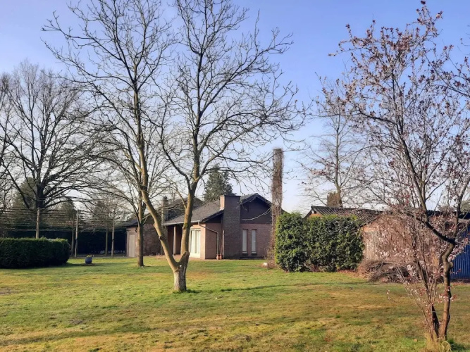 Merksplas Villa With Terrace