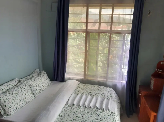 Highland Breeze Avacado Hotel