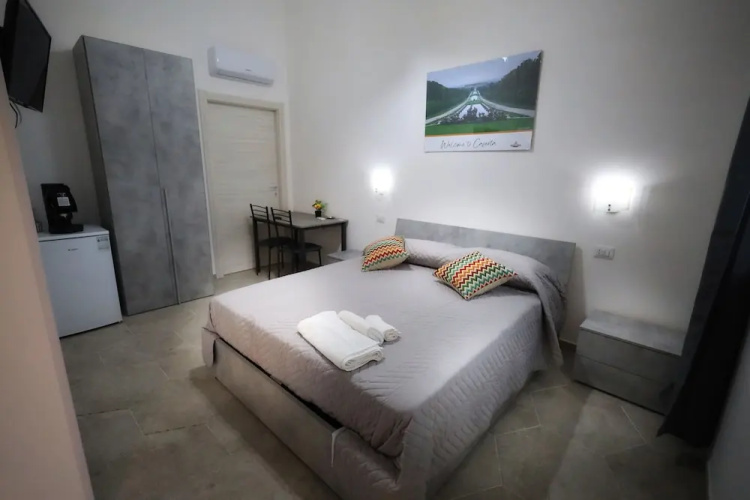 B&B Revolution Bed & Breakfast