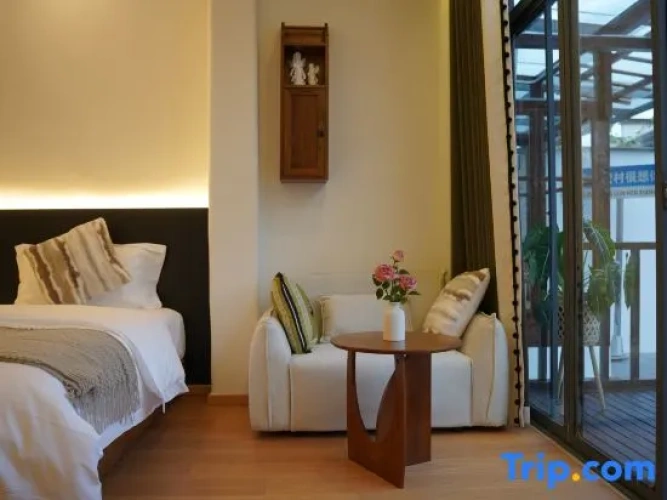 Standard Double room with garden view