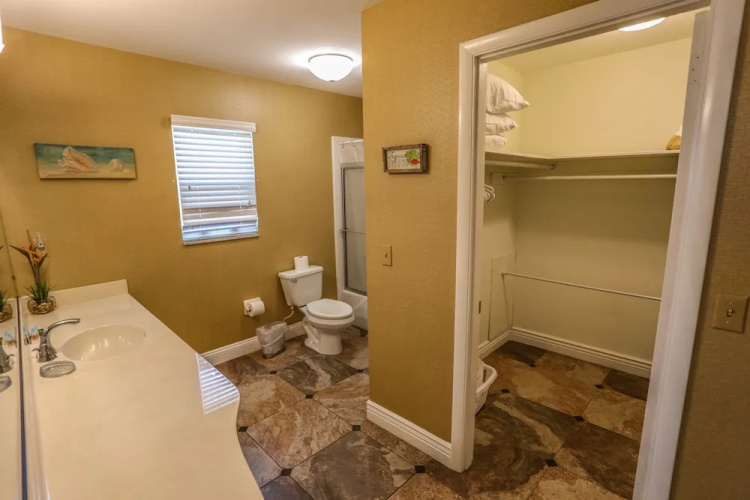 105 Tropical Shore Way