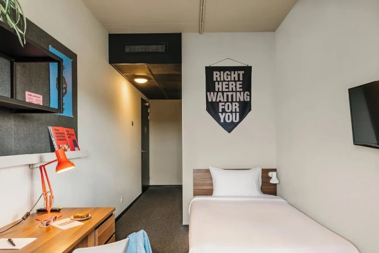 Standard Single room
