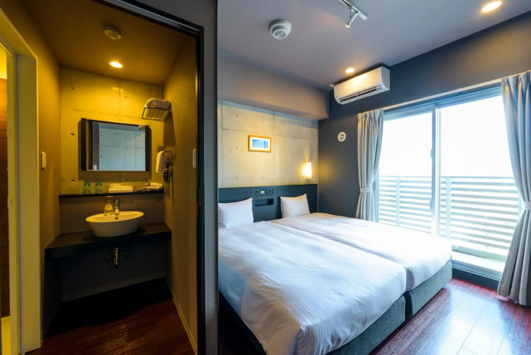 Naha-West Inn