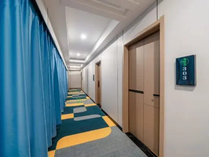 Longmen Jinrui Hotel