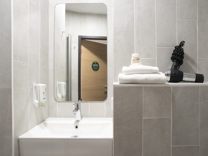 B&B HOTEL Schwerin-Süd