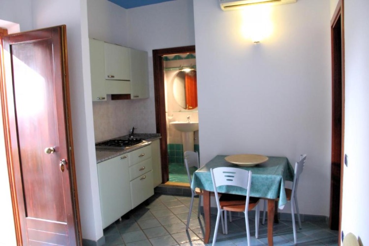 1 Bedroom Apartment with garden view