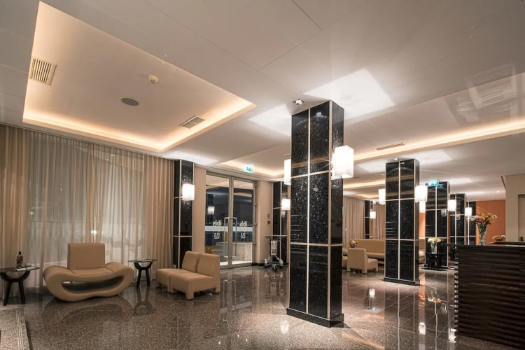 iu Hotel Saurimo Rotunda