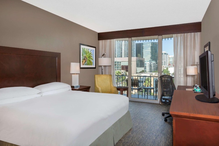 Superior Double room with Skyline view