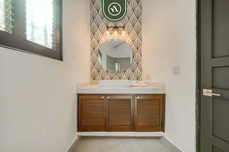 Oceanview 2 BR Unit- Steps Away From Beach - Pool