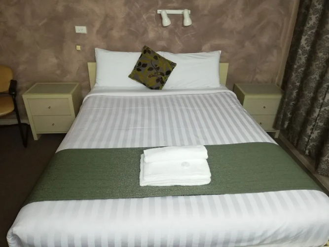 Bushmans Motor Inn
