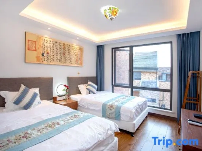 2 Bedrooms Duplex Villa