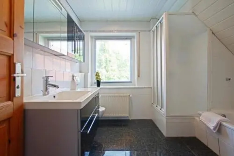 4203 Private Rooms