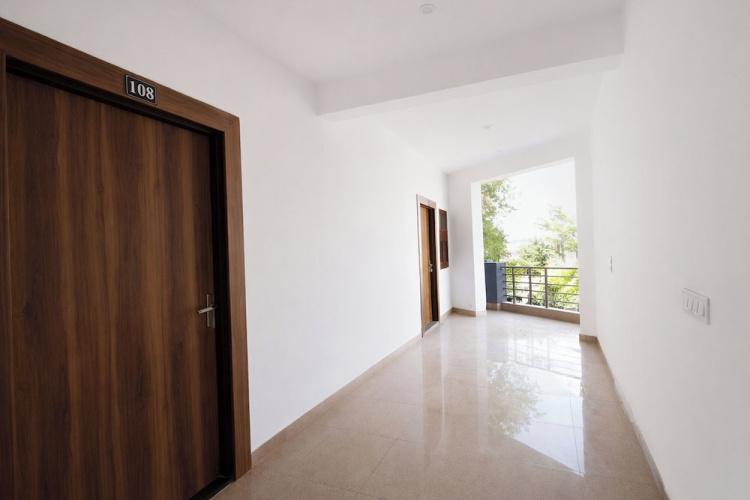 Fabhotel Sky Sector 76