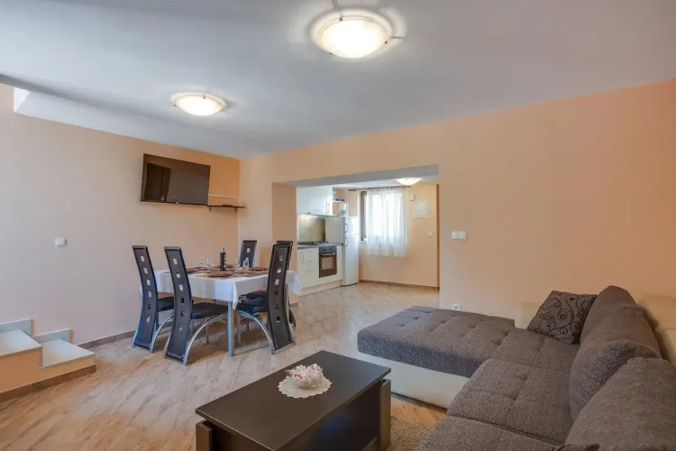 Holiday Home Ema in Tar - Vabriga