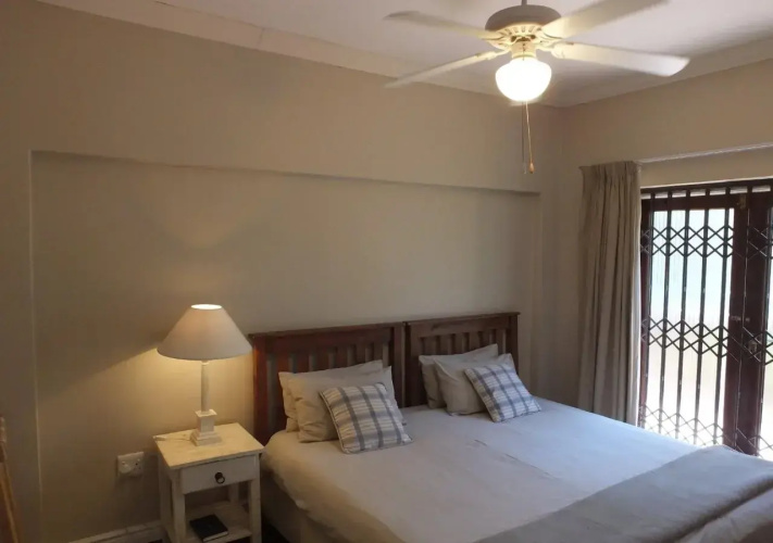 Pollok Guest Lodge