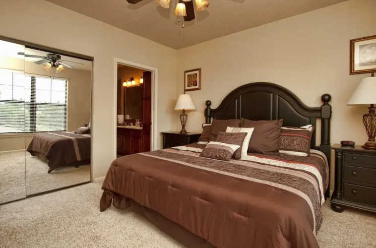 Bella Piazza - 4 Bedrooms Condo-4352BP