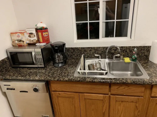 Barton Bungalows Apart-hotel - Image 5