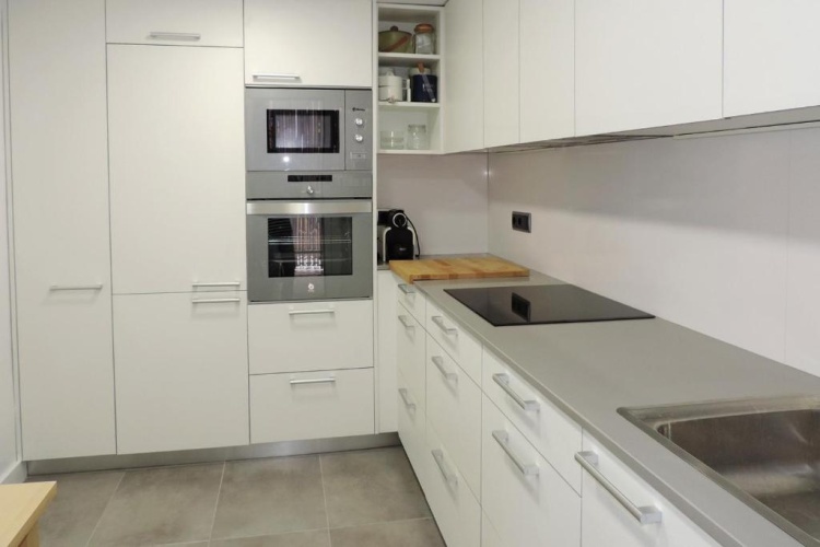 3 Bedrooms Apartment