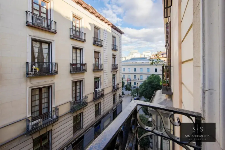 Santa Sofia Suites - Madrid