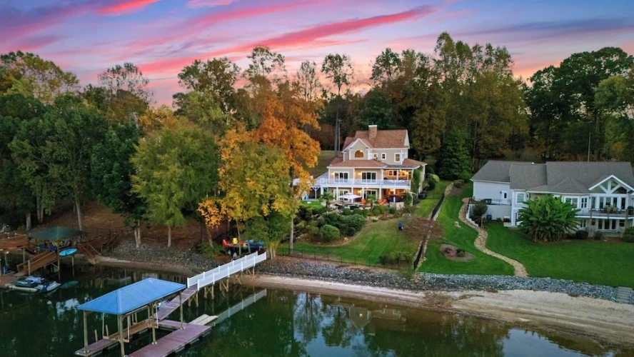 6 Bedrooms Cottage