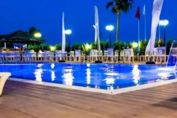 Suzer Hotel