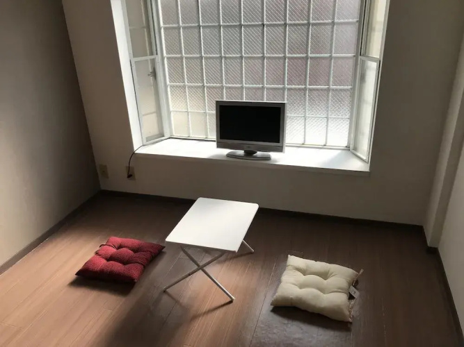 埃塔客房酒店(Room Eta)