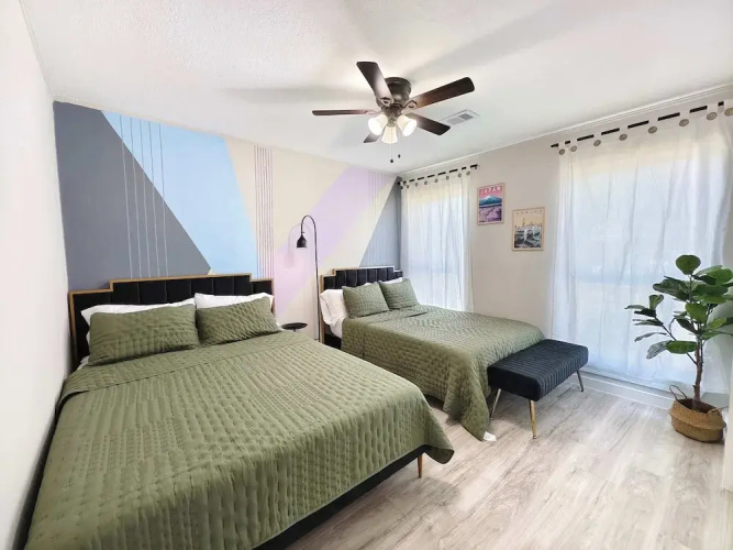 Sageview Cottage 4 BDR w/ Pool, Pet Friendly!