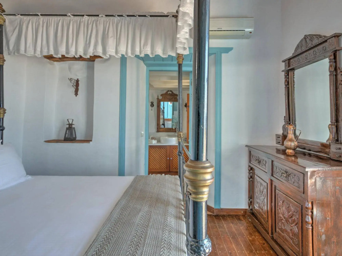 Eirini's Luxury Hotel Villas